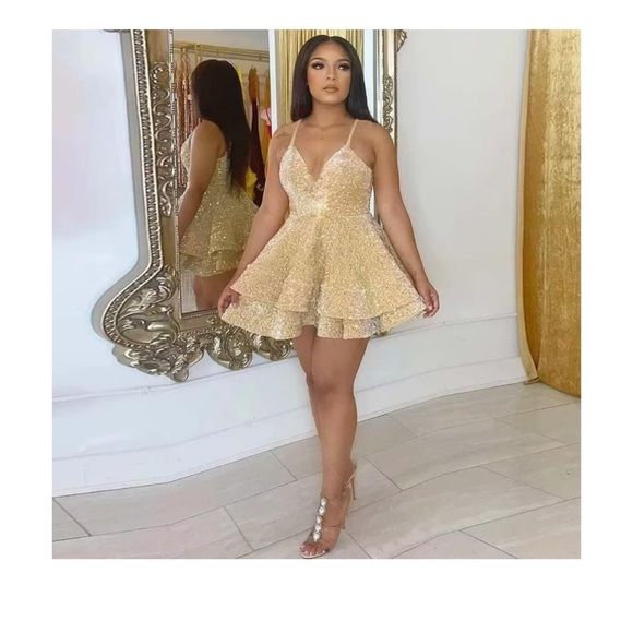 Womens’s Sequin Short Prom Dress with Spaghetti Straps - Picture 5 of 7